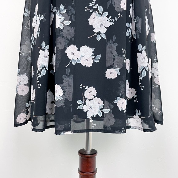 Express Black Floral Chiffon Bodice Sleeveless Mini Dress - Picture 5 of 8